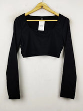 Buy online pre-used pre-loved 100% authentic & Original branded Shein (WCT-930) available in Pakistan. Top international brands avilable.